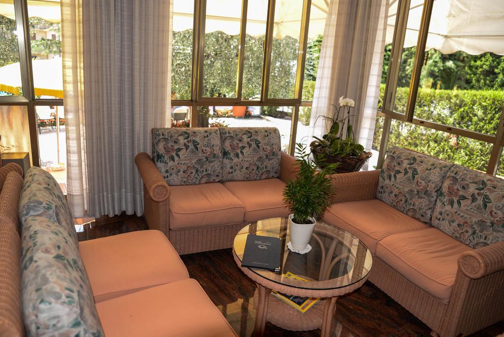 גארדה Hotel Continental מראה חיצוני תמונה